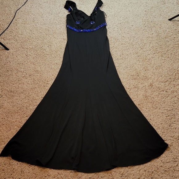Blumarine Black V Neck Sleeveless Crystals Long Dress size I 48 - Picture 4 of 14